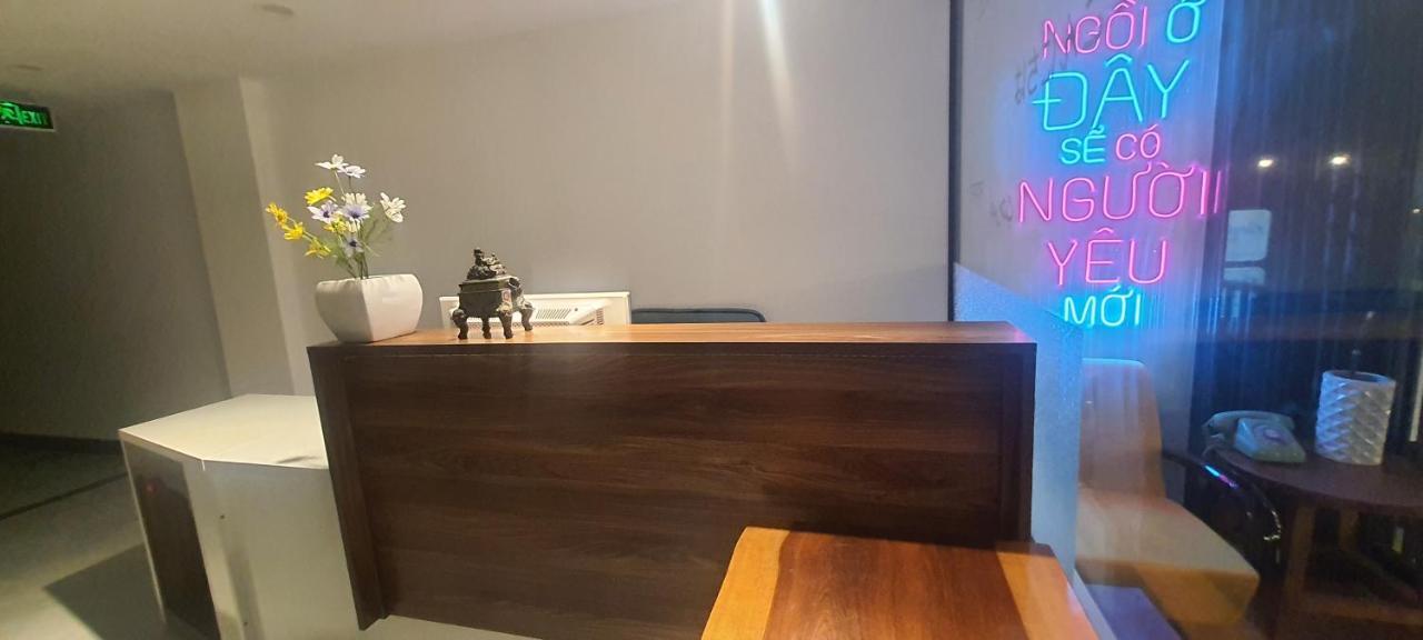 Karola Hotel دا نانغ المظهر الخارجي الصورة
